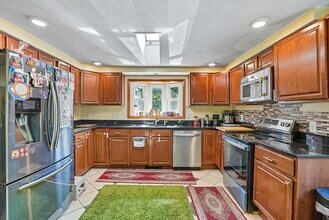 51 Janet Cir in Shrewsbury, MA - Building Photo - Building Photo