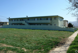 512 N T St in Lompoc, CA - Building Photo - Building Photo