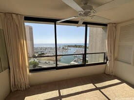1650 Ala Moana Blvd in Honolulu, HI - Building Photo