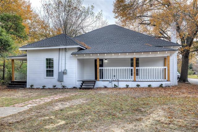 property at 602 College St