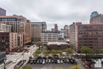 600 S Dearborn St, Unit 704 in Chicago, IL - Building Photo - Building Photo