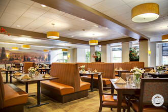 Russellville Park - Retirement Community in Portland, OR - Foto de edificio - Building Photo