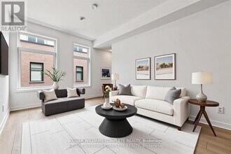 1740 Simcoe St N in Oshawa, ON - Building Photo - Building Photo