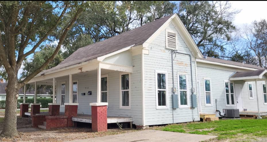 2105 Laurel Ave in Beaumont, TX - Foto de edificio