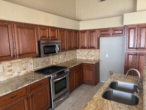 42923 Corte Cabello in Temecula, CA - Building Photo - Building Photo