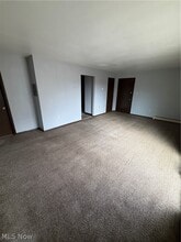 249 Folsom St NW in Warren, OH - Building Photo - Building Photo