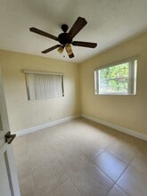 340 NW 4th Ave in Deerfield Beach, FL - Foto de edificio - Building Photo