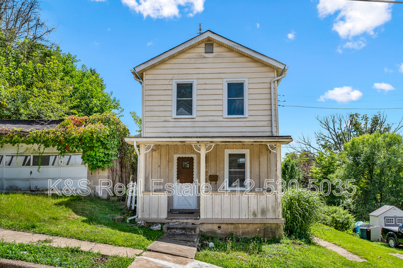 424 Worthington St in McKeesport, PA - Building Photo