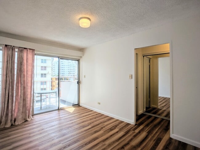 property at 236 Liliuokalani Ave