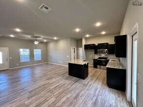 5025 Olivia Ln in Wichita Falls, TX - Building Photo - Building Photo