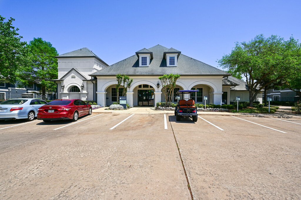 Seacrest Apartments in Katy, TX