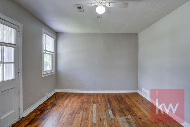 2025 Sherwood Rd in Kingsport, TN - Building Photo - Building Photo