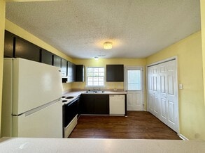 1133 Pueblo Dr in Jacksonville, NC - Building Photo - Building Photo