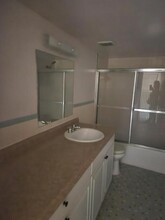 4450 40th Ave N in St. Petersburg, FL - Building Photo - Building Photo
