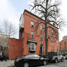 303 State St in Albany, NY - Foto de edificio - Building Photo