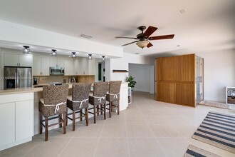 1144 Adams St in Hollywood, FL - Building Photo - Building Photo