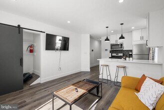1530 Neal St NE in Washington, DC - Building Photo - Building Photo