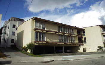 391-393 Fairmount Ave in Oakland, CA - Building Photo - Building Photo