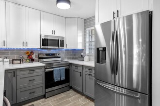12009 Poinciana Blvd, Unit 205 in Royal Palm Beach, FL - Building Photo - Building Photo