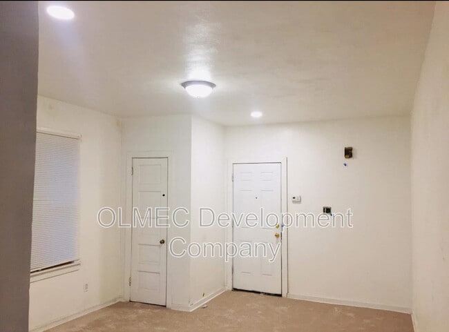 property at 817 Anaheim St