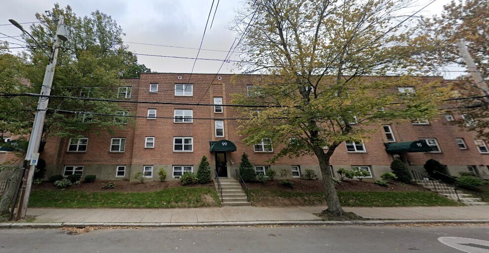 99 Chestnut St in Brookline, MA - Building Photo