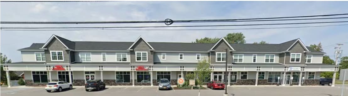 473 Aurora St in Lancaster, NY - Foto de edificio