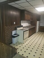 1323 W Norwegian St in Pottsville, PA - Building Photo