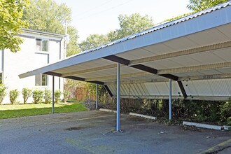 1751-1763 Cass Lake Front Rd in Keego Harbor, MI - Foto de edificio - Building Photo