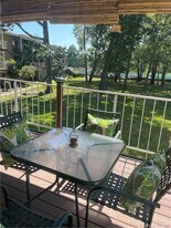 281 Gardner Ave, Unit E4 in New London, CT - Building Photo