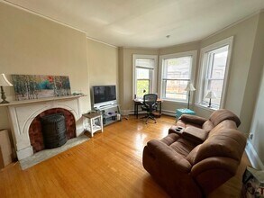 32 Gloucester St in Boston, MA - Foto de edificio - Building Photo