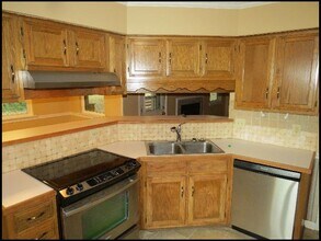 12 Cedar Point Ct in Little Rock, AR - Building Photo - Building Photo