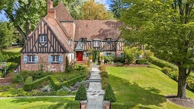 430 Woodland Rd in Sewickley, PA - Building Photo - Building Photo