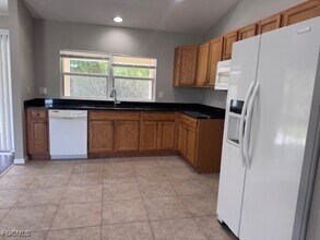 2805 15th St SW in Lehigh Acres, FL - Building Photo - Building Photo