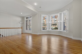 345 Beacon St, Unit 2 in Boston, MA - Building Photo - Building Photo