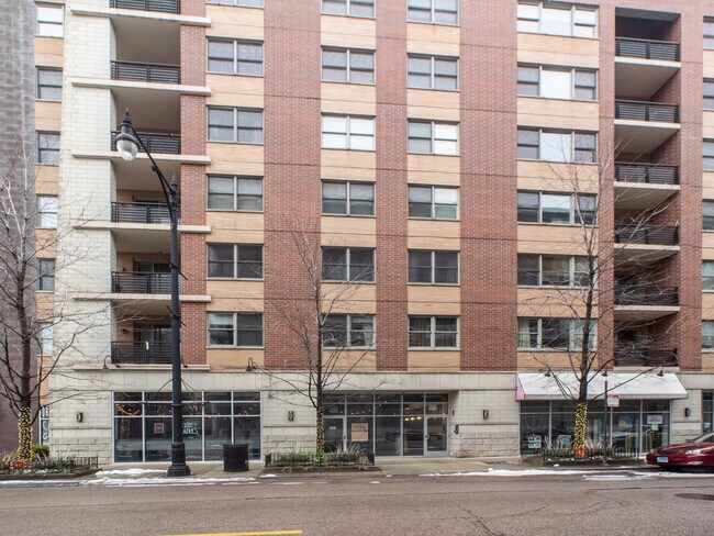 property at 873 N Larrabee St
