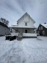 810 S 17th St in Fort Dodge, IA - Building Photo