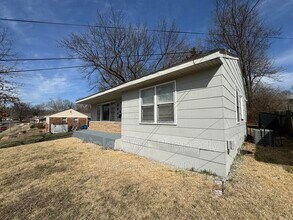 8641 Ardelia Ave in St. Louis, MO - Building Photo - Building Photo