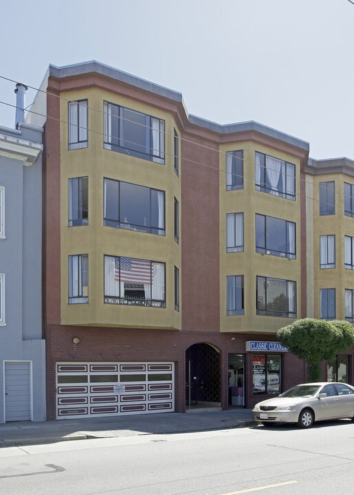 1949 Chestnut St in San Francisco, CA - Building Photo