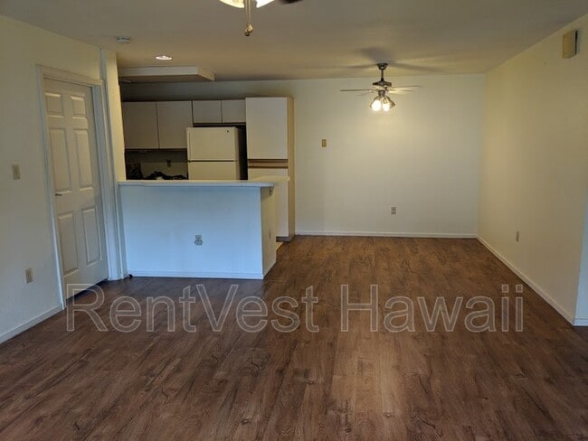property at 95-270-270 Waikalani Dr