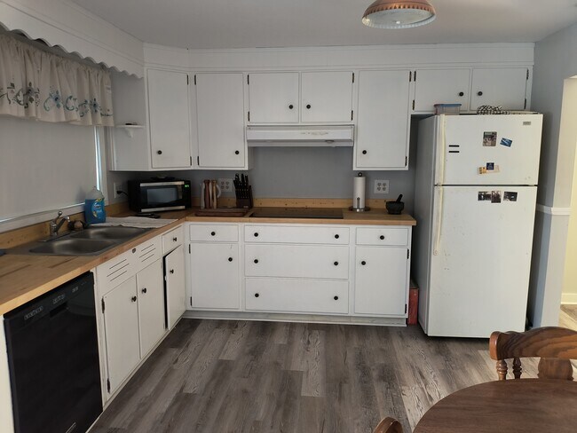 2 Core St in Washington, PA - Building Photo - Building Photo