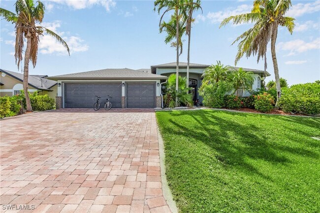 4733 SW 24th Ave in Cape Coral, FL - Building Photo - Building Photo