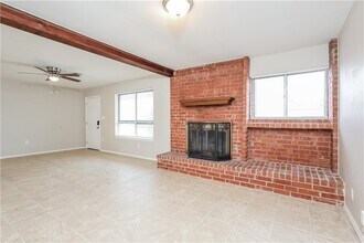 2504 Yorkshire Ave in Moore, OK - Building Photo - Building Photo