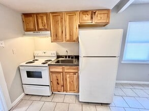 2222 Zabel Dr in Charleston, WV - Building Photo - Building Photo