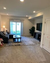 617 Ravenwood Dr in Glen Burnie, MD - Building Photo - Building Photo