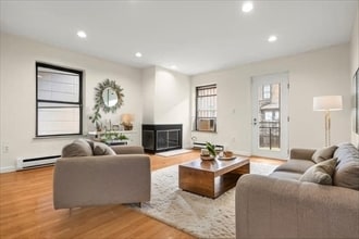 18 E Springfield St, Unit 18-3 in Boston, MA - Building Photo - Building Photo