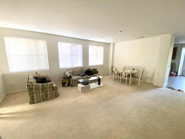 1886 Spring White Rd in Hemet, CA - Building Photo - Building Photo