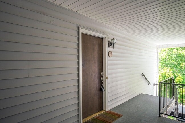 323-3C7 Laurens St SW in Aiken, SC - Building Photo - Building Photo