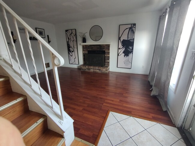 property at 1233 Marywood Ct