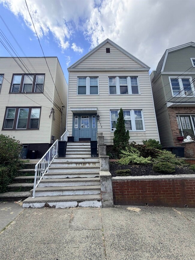 property at 138 W 30th St