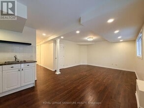 331 Spruce Grove Crescent in Newmarket, ON - Building Photo - Building Photo